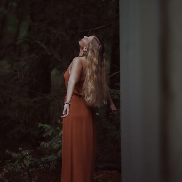 Meet Your Seller! 💜 - Picture 5 of 10